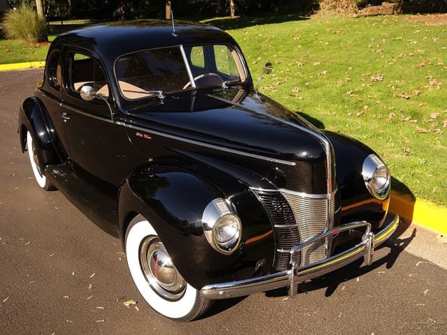 1940 Ford 2 Door Deluxe Business Coupe