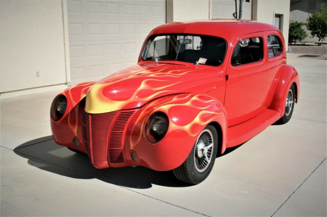 1940 Ford 2DR Custom