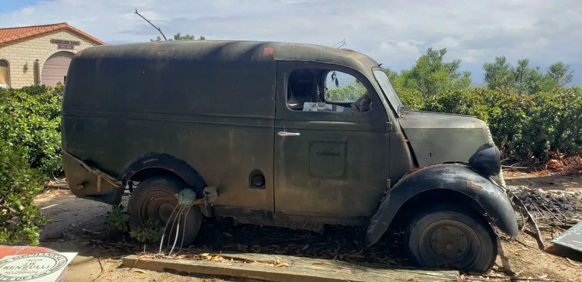 1940 Ford Anglia