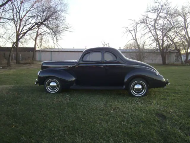 1940 Ford Deluxe