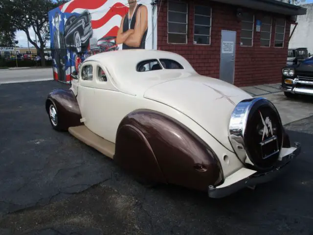 1940 Ford COUPE