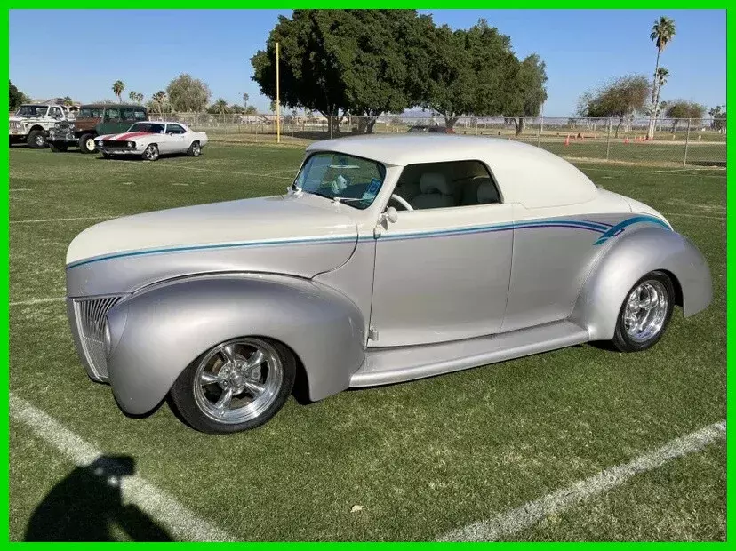 1940 Ford Custom 2 Door Convertible