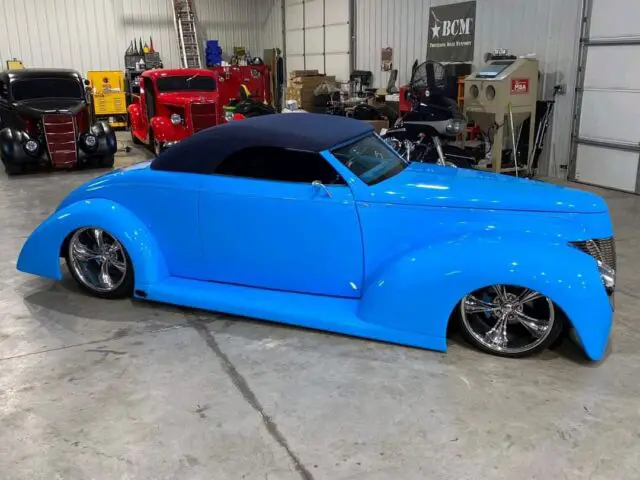 1940 Ford Custom