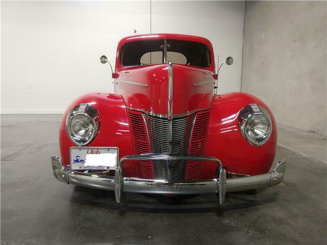 1940 Ford Deleux --