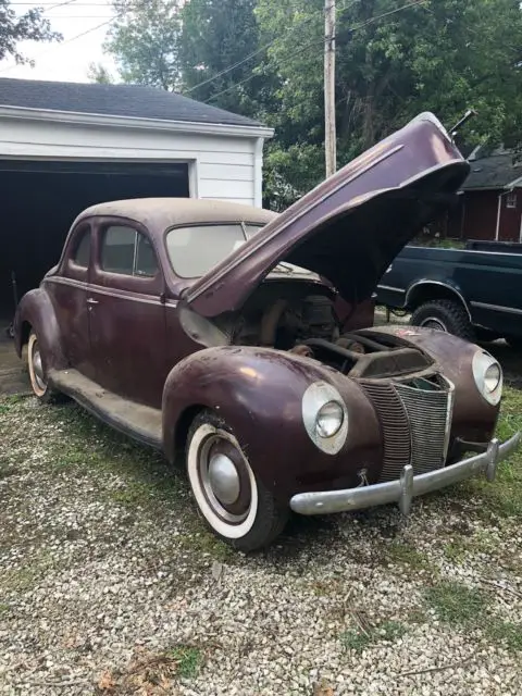 1940 Ford Deluxe