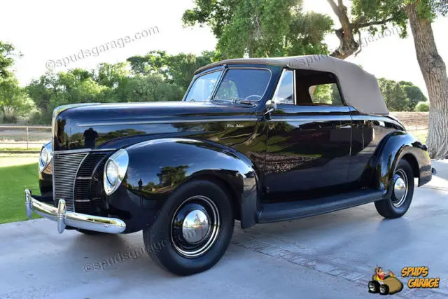 1940 Ford Deluxe Convertible