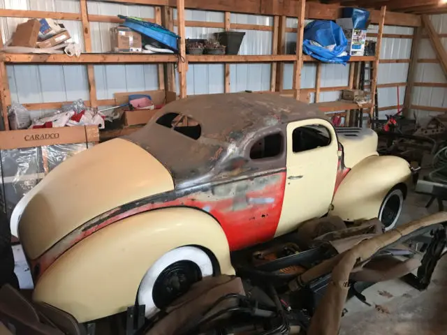 1940 Ford Deluxe Coupe Deluxe