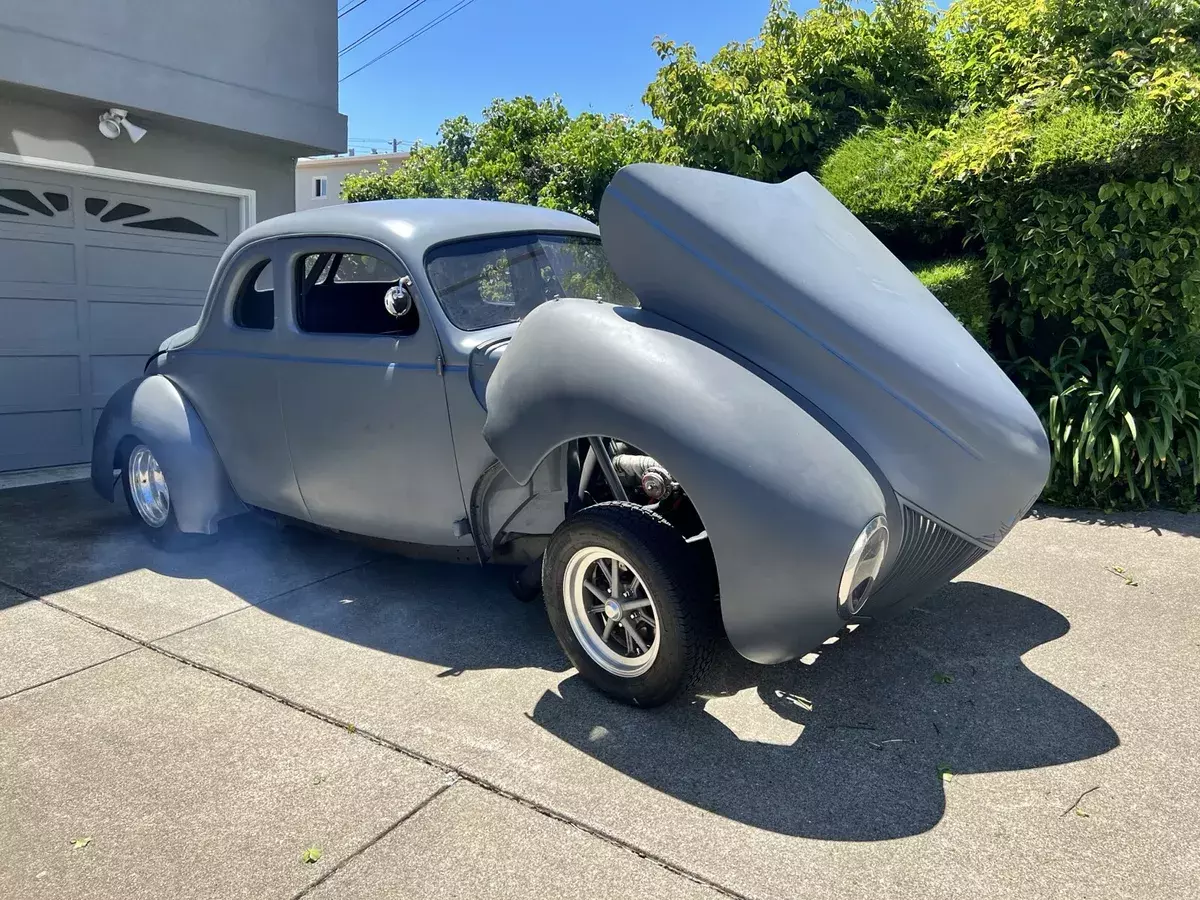 1940 Ford Deluxe Coupe