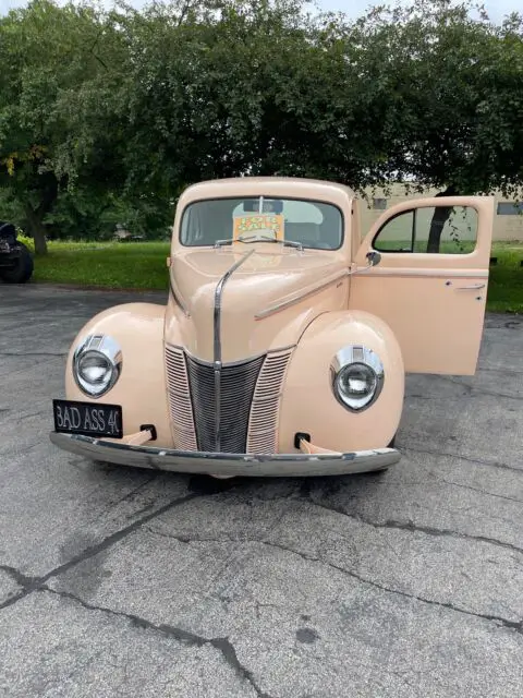 1940 Ford Deluxe