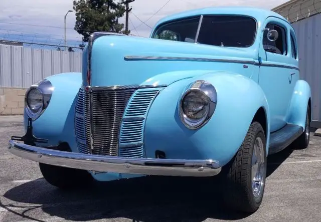 1940 Ford Sedan