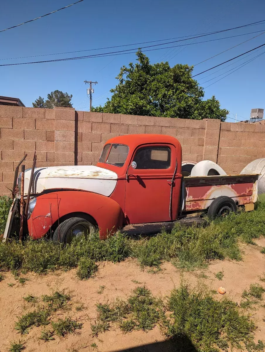 1940 Ford Pickup Black vinyl