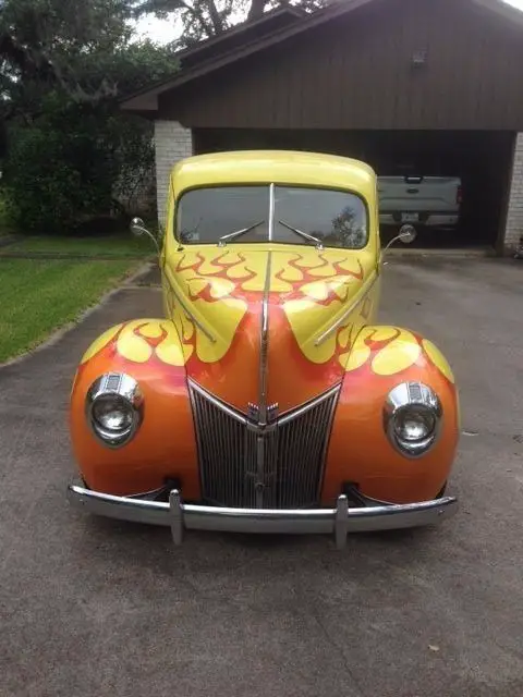 1940 Ford 2 Door Sedan