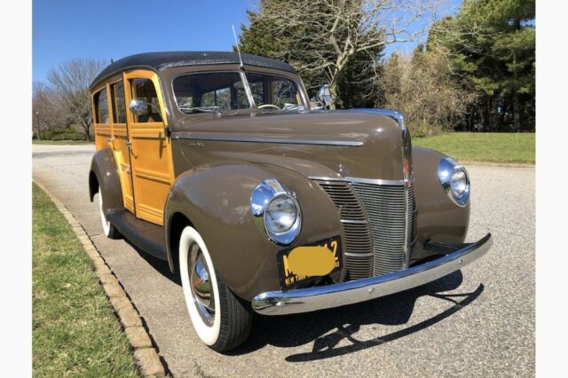 1940 Ford Super Deluxe Woody --
