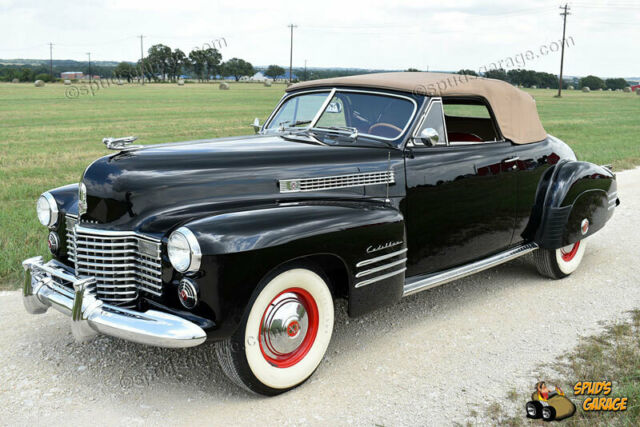 1941 Cadillac Series 62 Convertible Coupe Deluxe