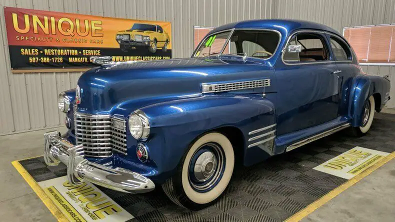 1941 Cadillac Series 61 2dr Sedanette