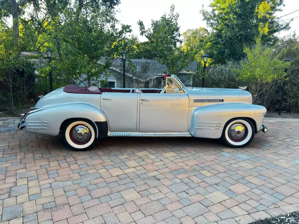 1941 Cadillac Model 62 Convertible Sedan