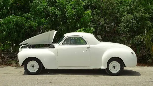 1941 Chrysler Royal TWO DOOR COUPE