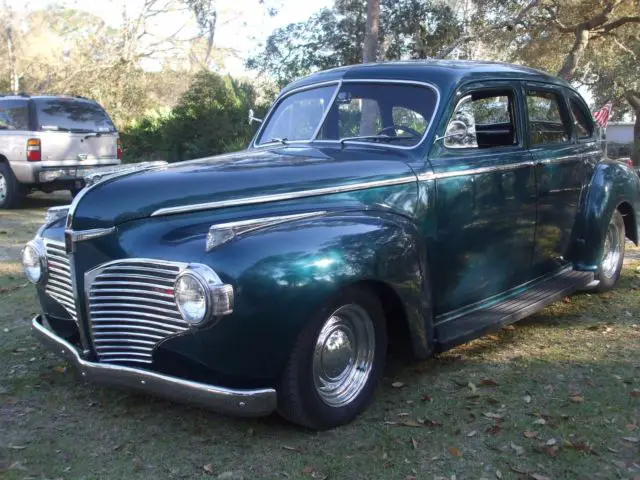 1941 Ford Dodge Luxury Liner 4 dr