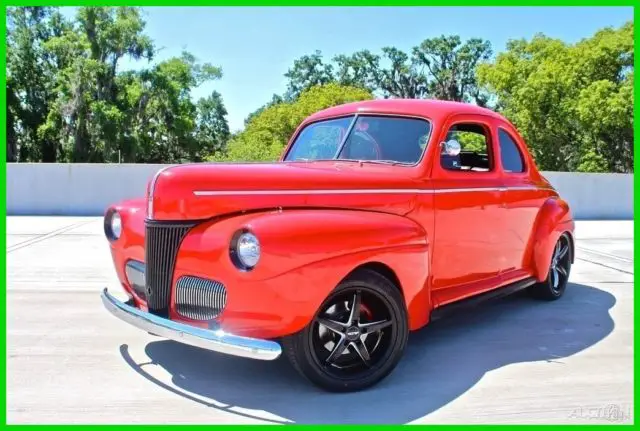 1941 Ford Coupe 5-Window Custom Coupe / Police Interceptor 4.6L V8