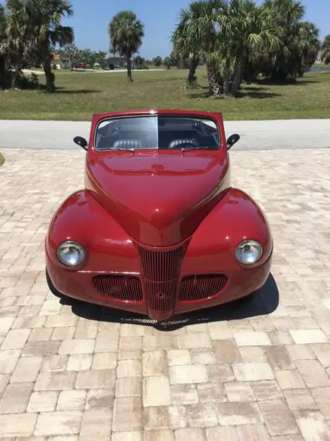 1941 Ford Deluxe