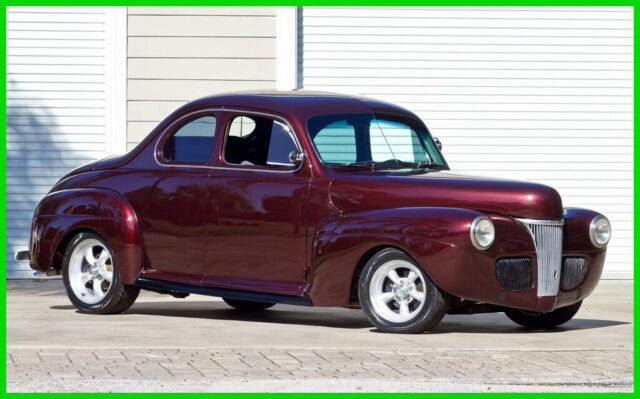 1941 Ford Deluxe Coupe Deluxe Coupe Resto-Mod / Mustang GT 5.0L HO V8