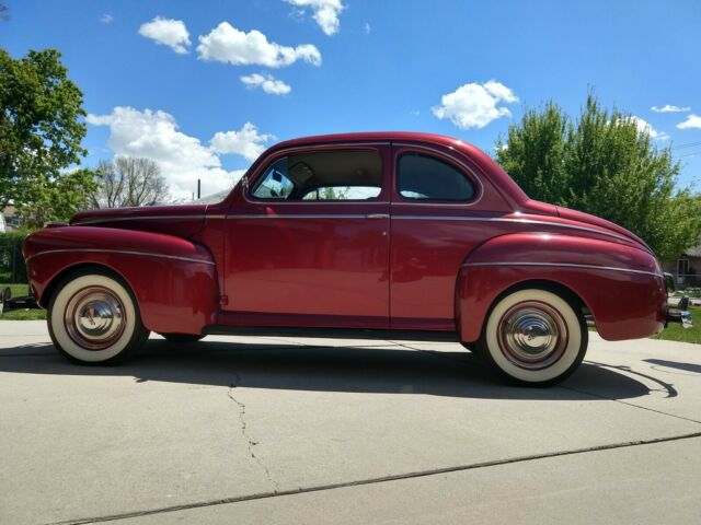 1941 Ford Super Deluxe COUPE