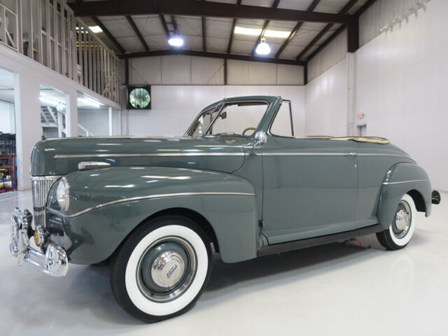 1941 Ford Super Deluxe Club Convertible 