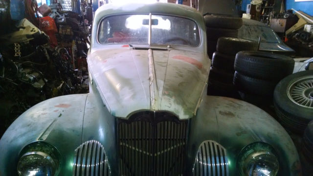 1941 Packard 110 4 DOOR SADAN