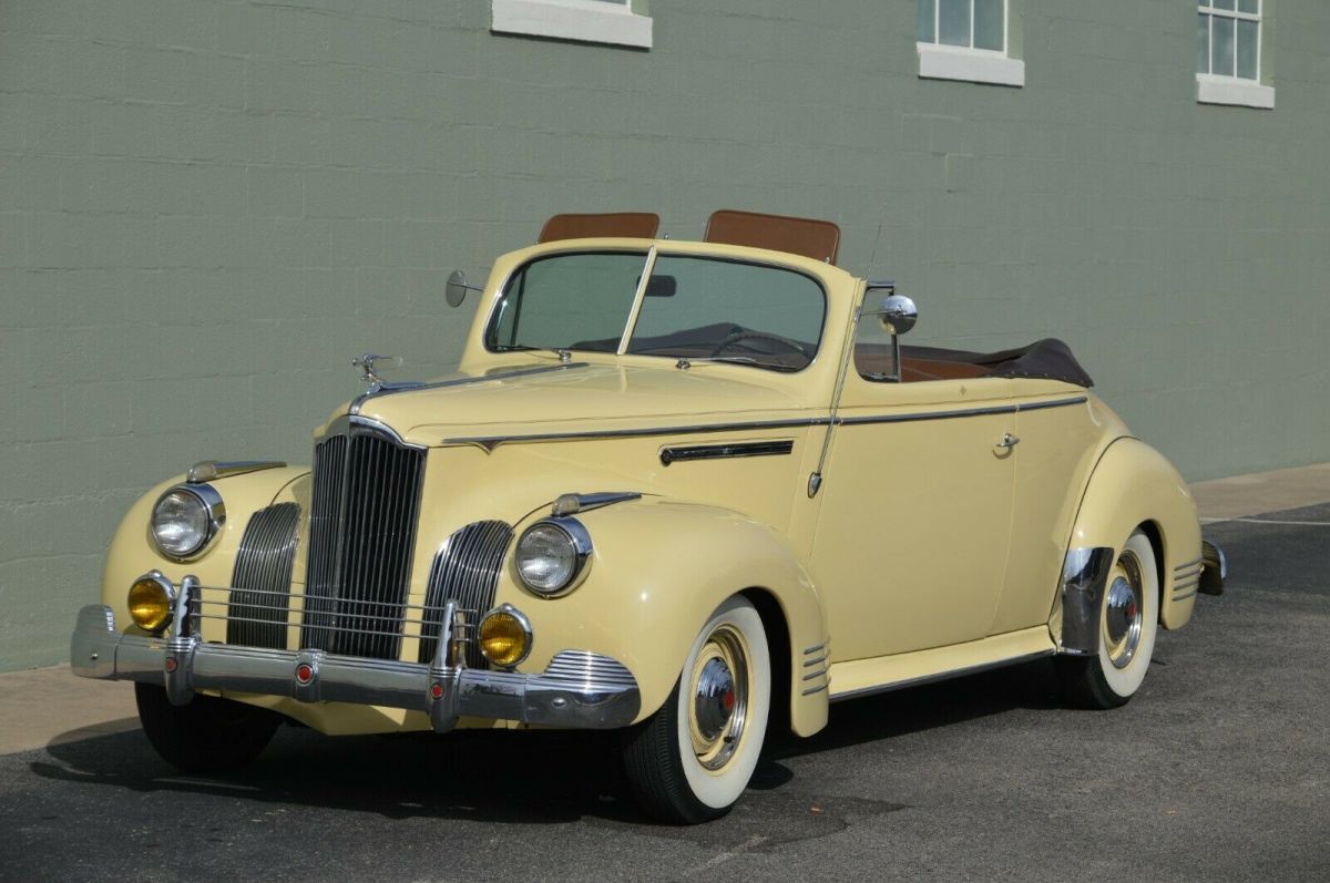 1941 Packard CONVERTIBLE 110