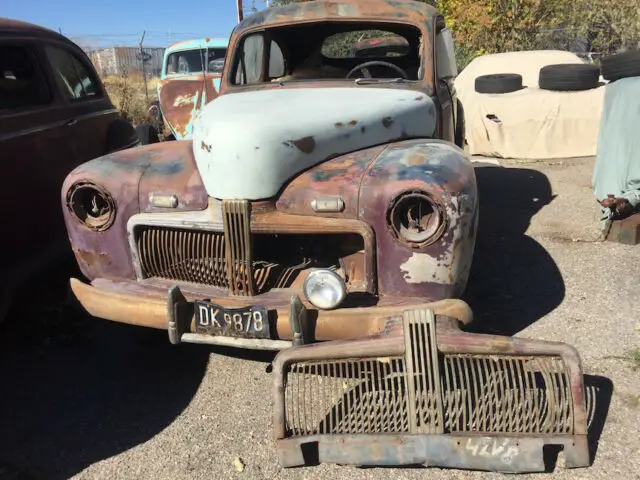 1942 Ford Deluxe