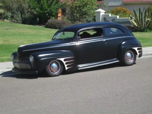 1942 Ford 2 DOOR SEDAN