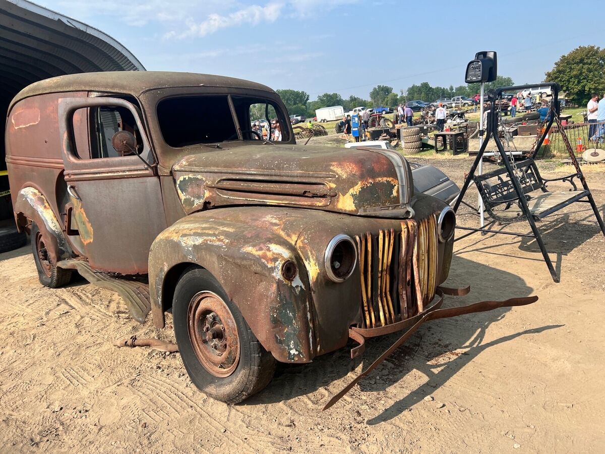 1942 Ford XL