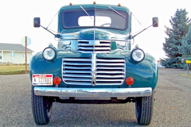 1942 GMC Vintage Flatbed Truck Antique war era