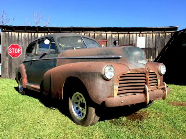 1942 Chevrolet Deluxe Sedan