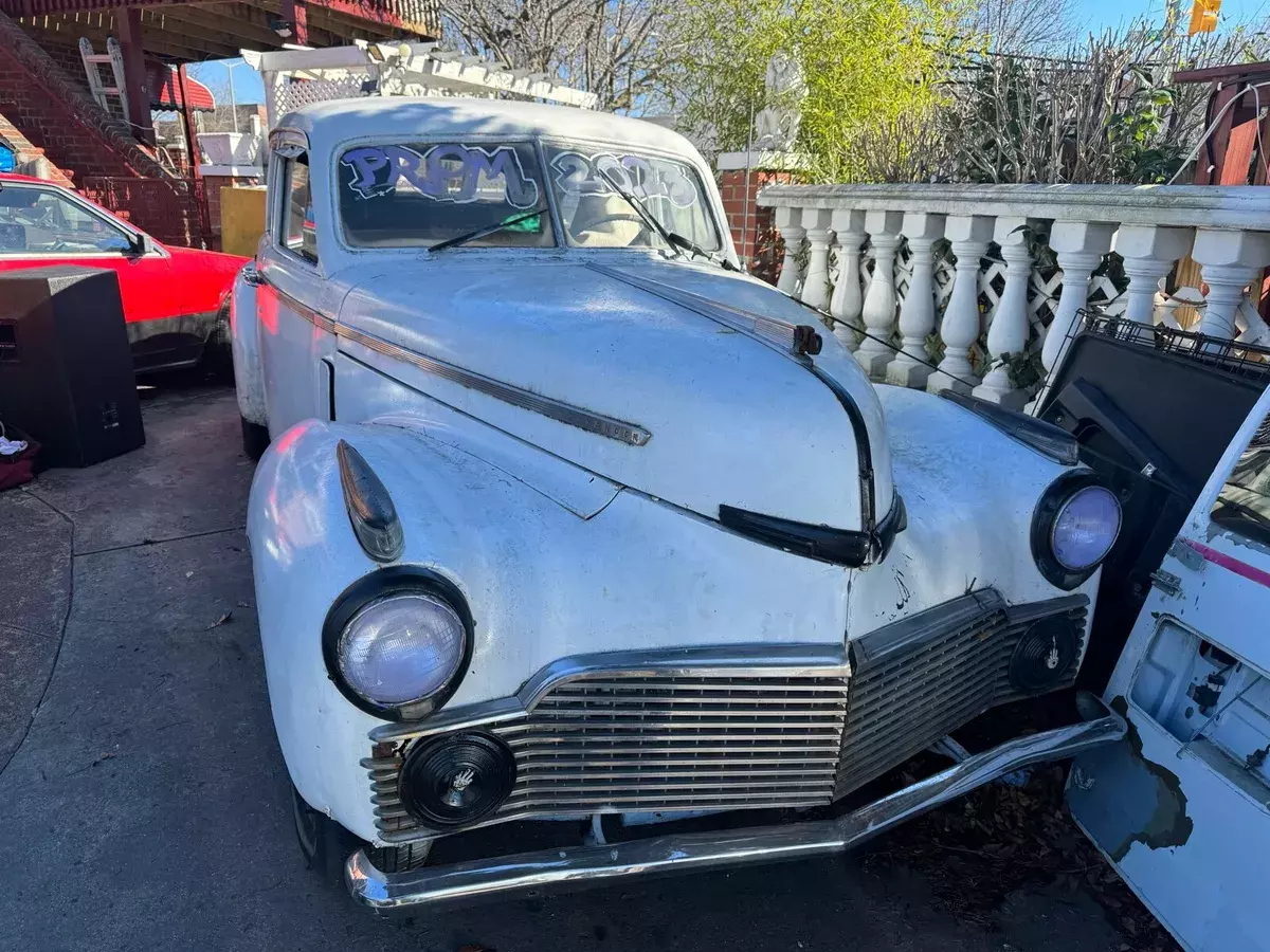 1942 Studebaker Commander sedan