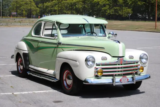 1946 Ford Business Coupe Super-Deluxe