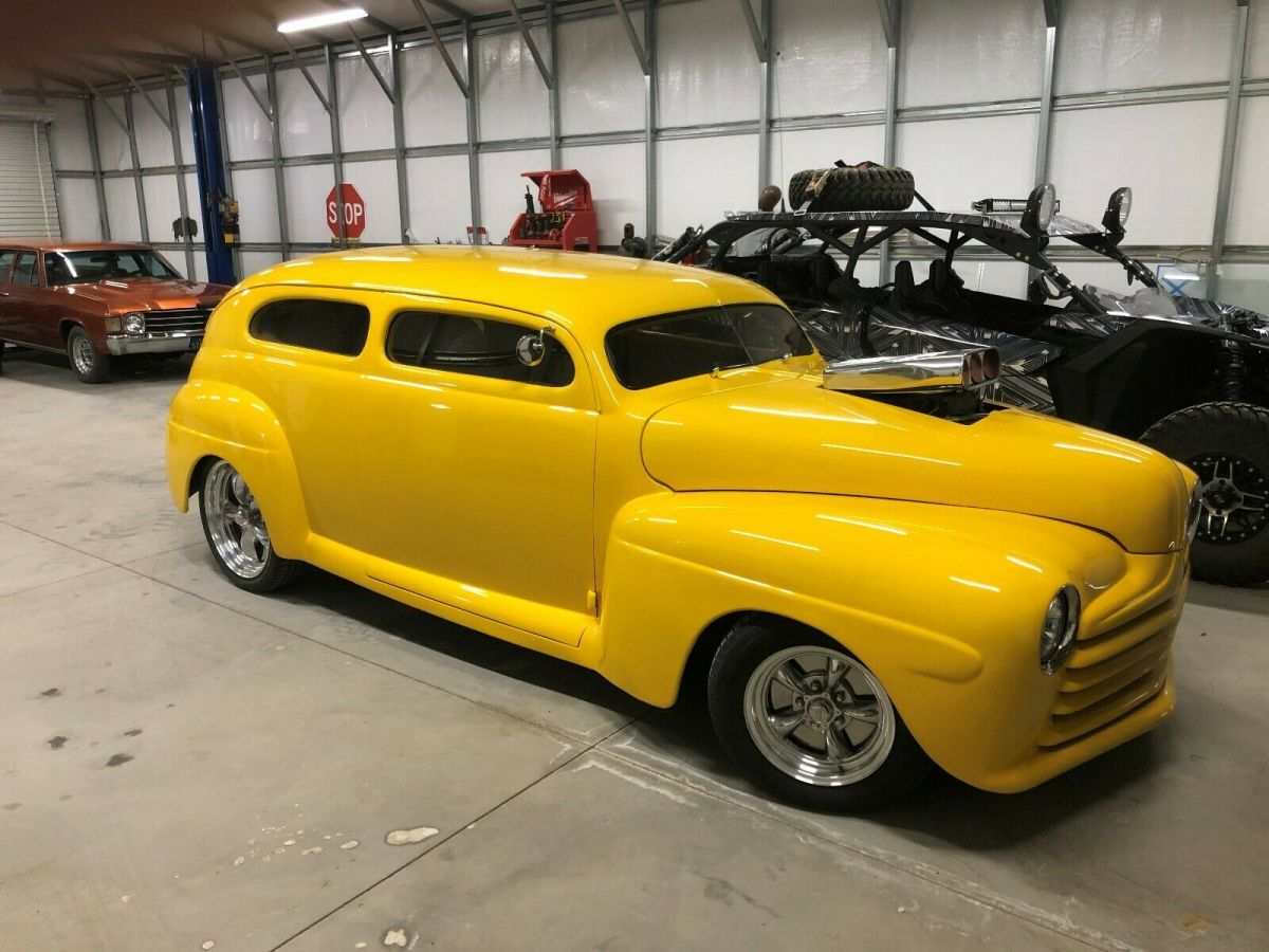 1946 Ford sedan custom