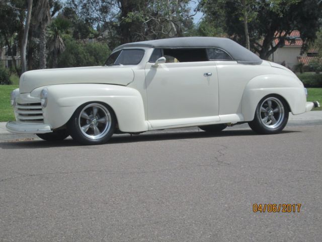 1946 Ford CONVERTIBLE