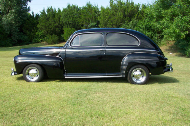 1946 Ford SUPER DELUXE