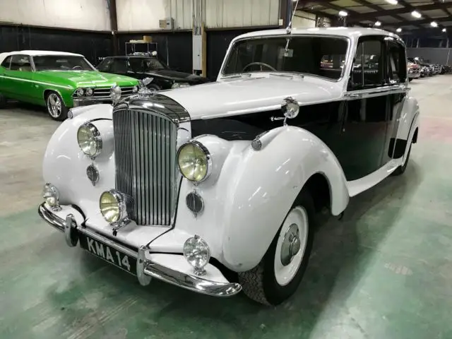 1947 Bentley Mark VI 4 Speed Manual