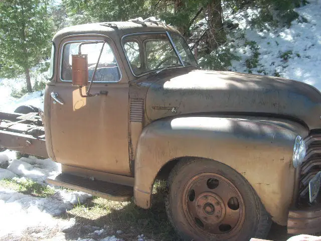 1947 Chevrolet 4400 Loadmaster 5 window custom