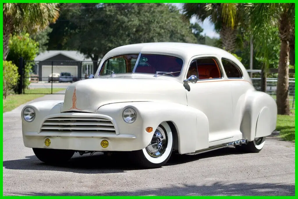 1947 Chevrolet Fleetline Aero-Sedan Fleetline Aero-Sedan Resto-Mod / EFI 350 V8