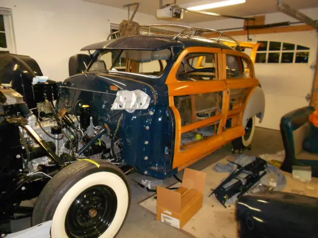 1937 Chrysler Town and Country,  Woodie