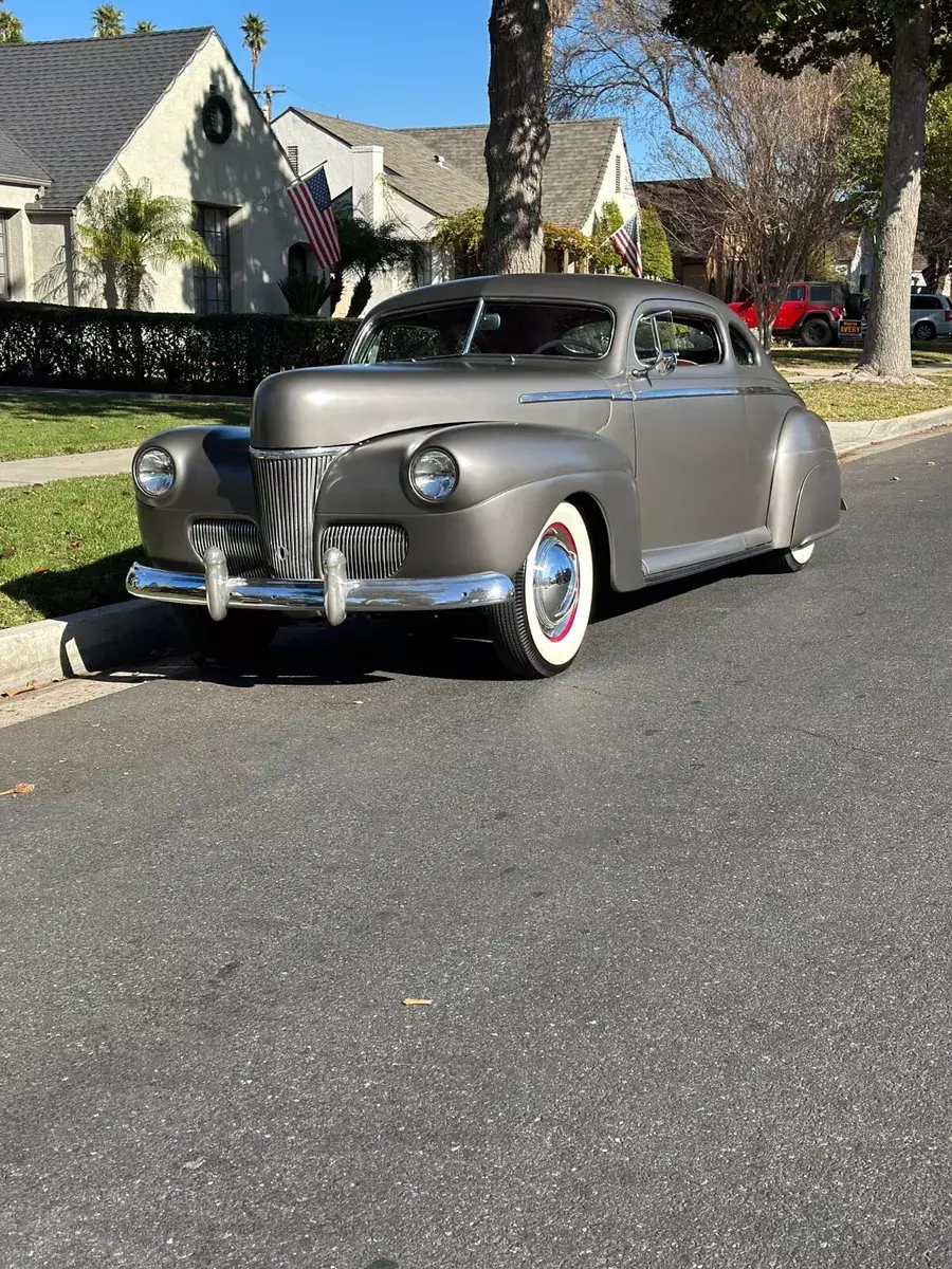 1947 Ford Business Coupe deluxe