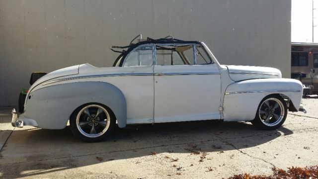 1947 Ford Convertible Deluxe