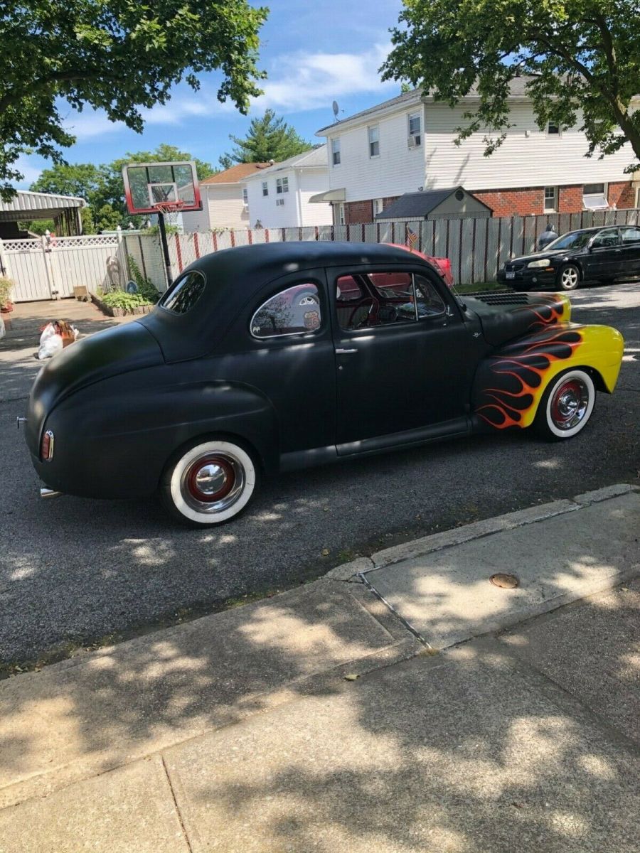 1947 Ford Super Deluxe