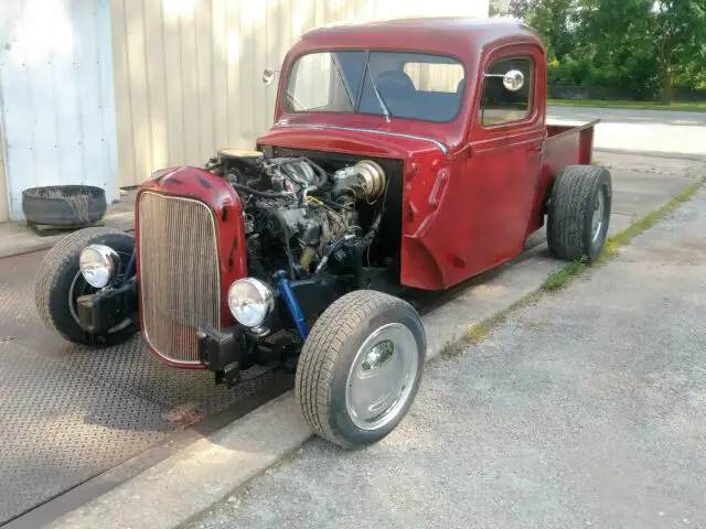 1947 Ford F-100