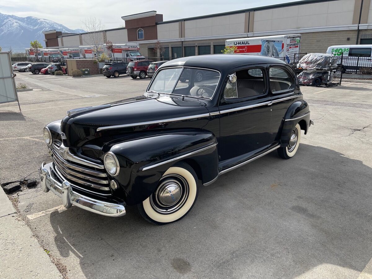 1947 Ford Super Deluxe 2 dooor