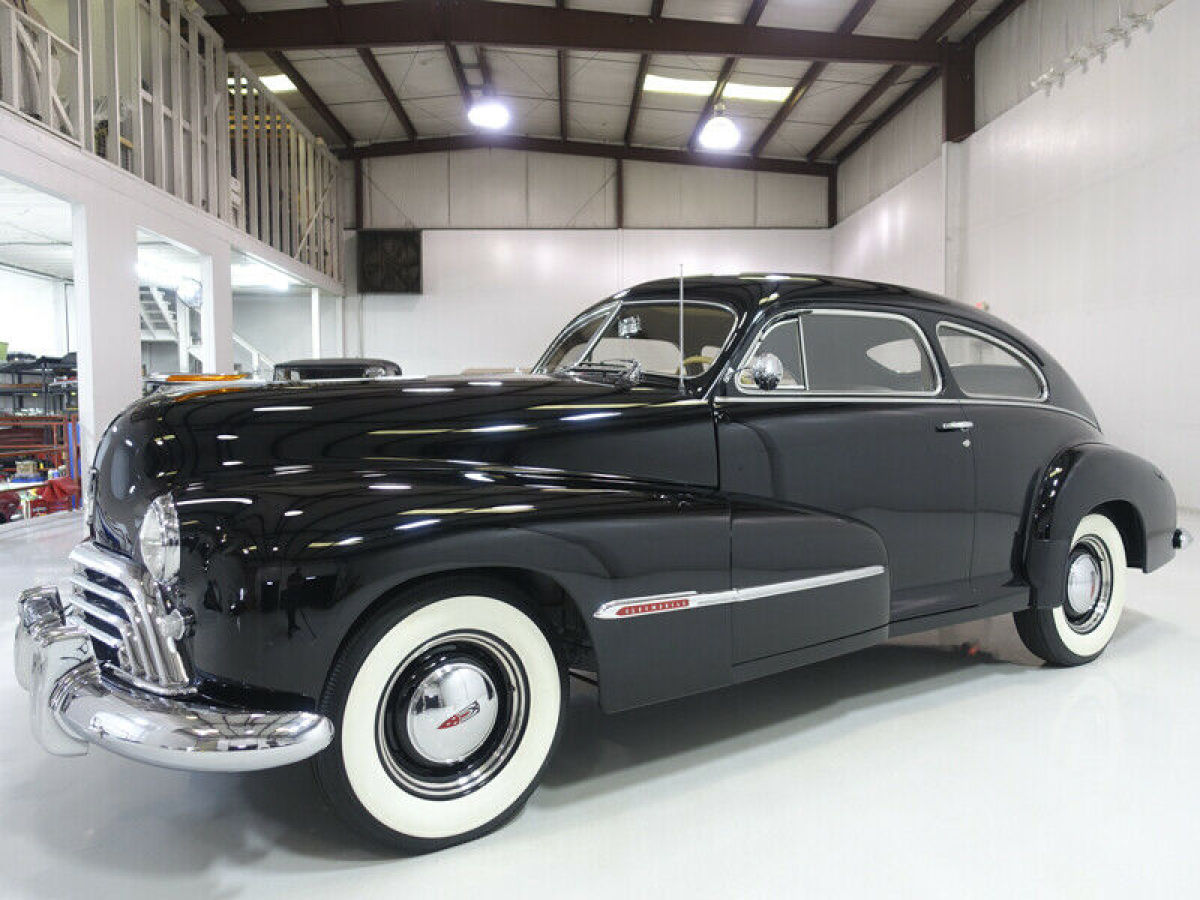 1947 Oldsmobile Series 66 Special Series 66 Club Sedan