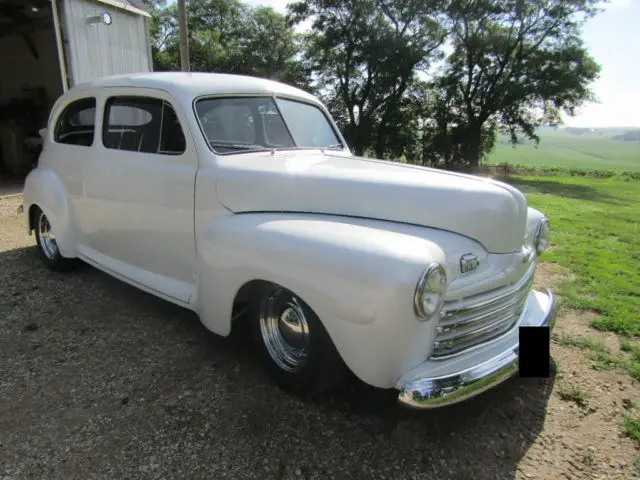 1948 Ford Sedan